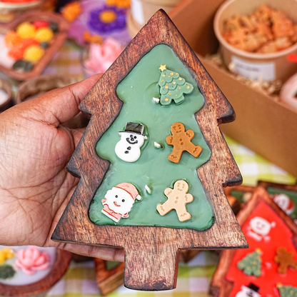 Christmas Wooden Tree-at!