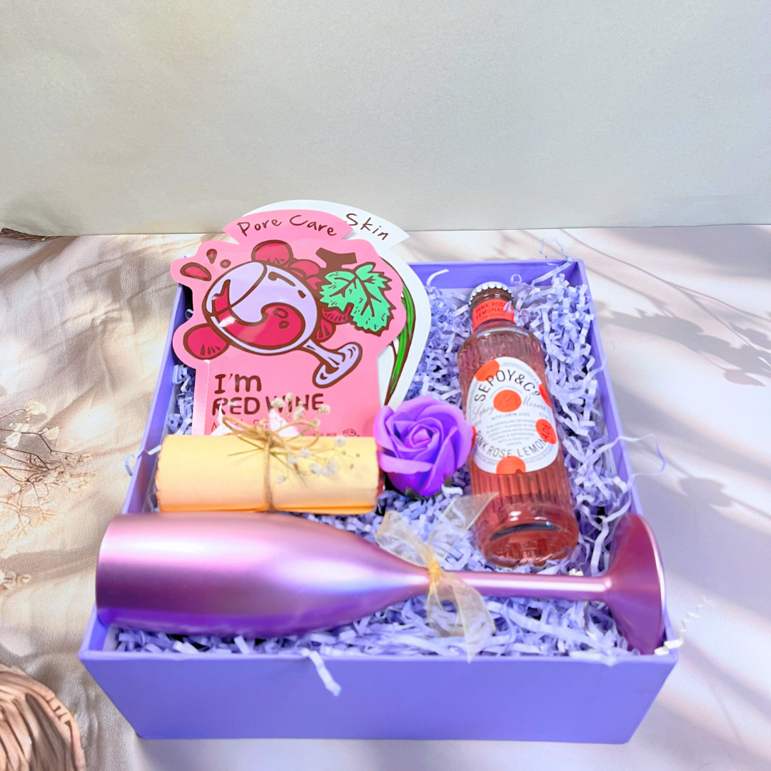 Fizz and Face Glow Hamper