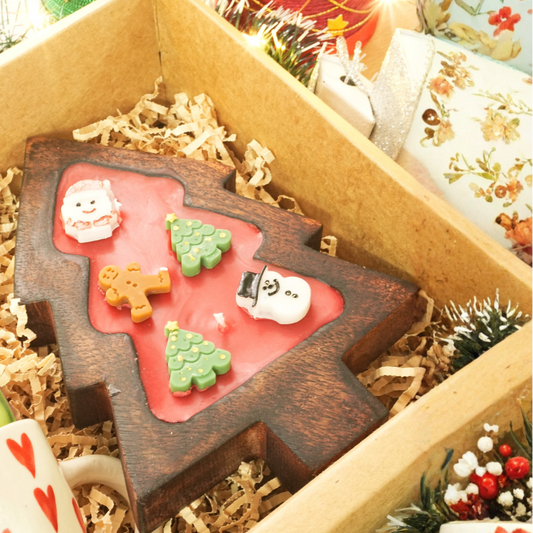 Christmas Wooden Tree-at!